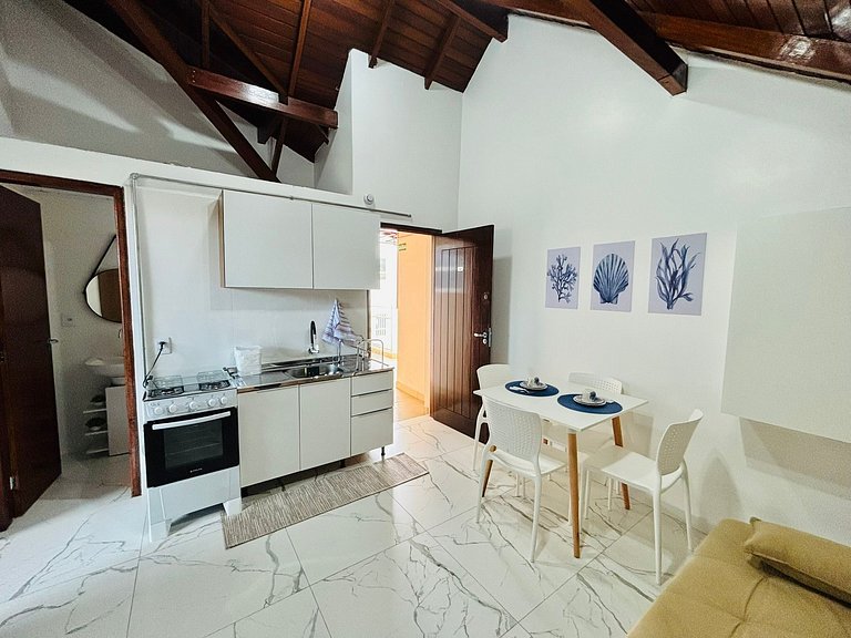 Canasvieiras - Apto 1 quarto (305) - 700m da praia