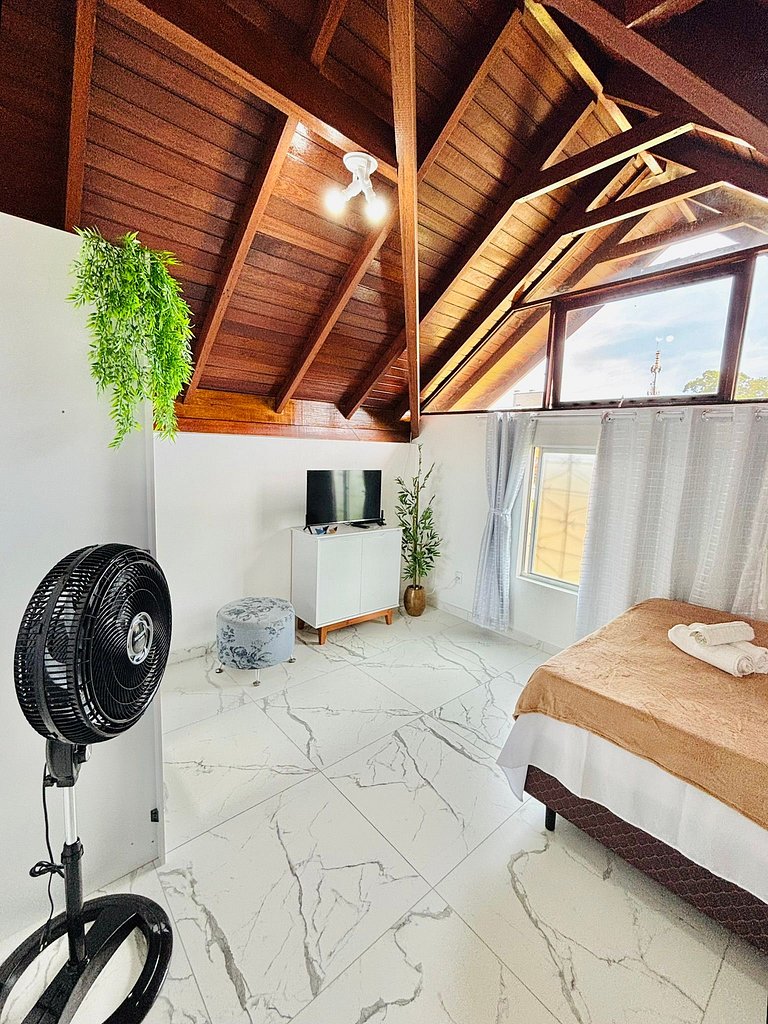 Canasvieiras - Apto 1 quarto (305) - 700m da praia