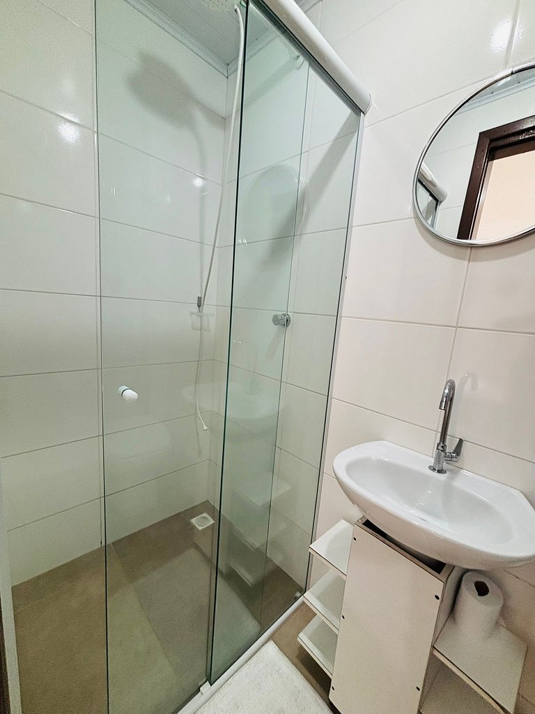 Canasvieiras - Apto Studio (101) - 700m da praia