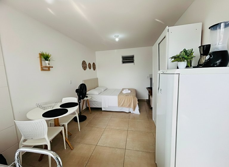 Canasvieiras - Apto Studio (101) - 700m da praia