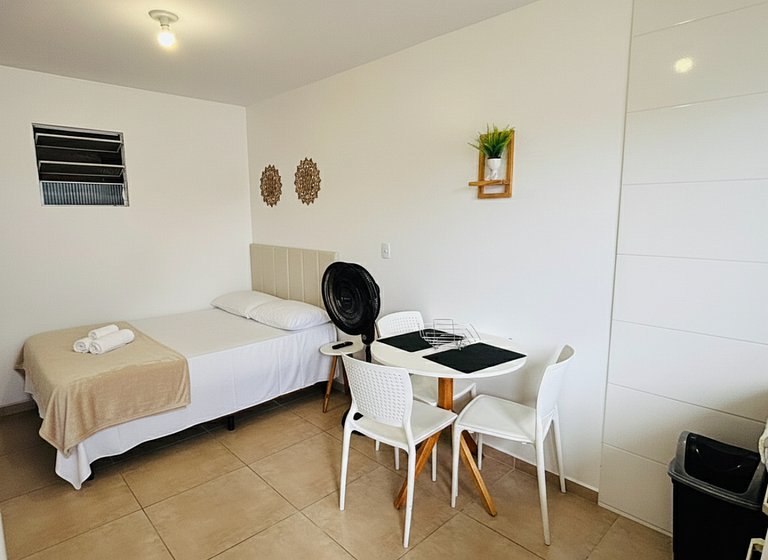 Canasvieiras - Apto Studio (102) - 700m da praia