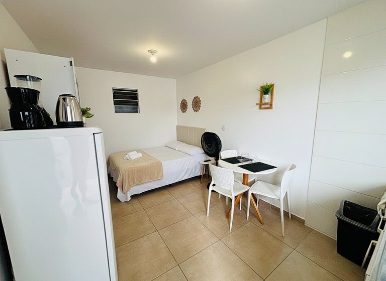 Canasvieiras - Apto Studio (102) - 700m da praia