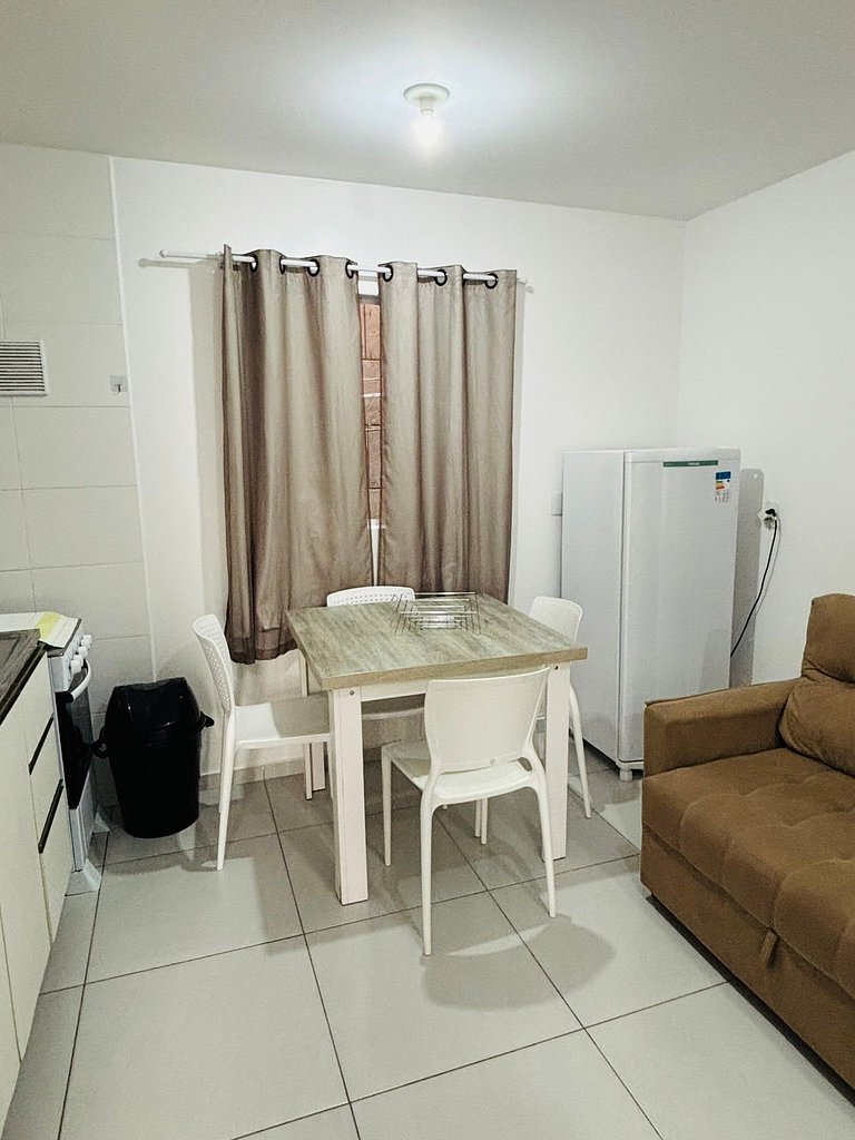 Canasvieiras - Apto 1 quarto (105) - 700m da praia