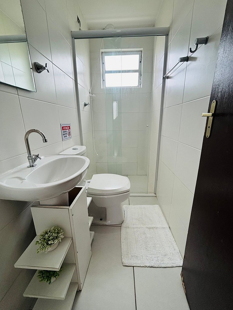 Canasvieiras - Apto 1 quarto (206) - 700m da praia