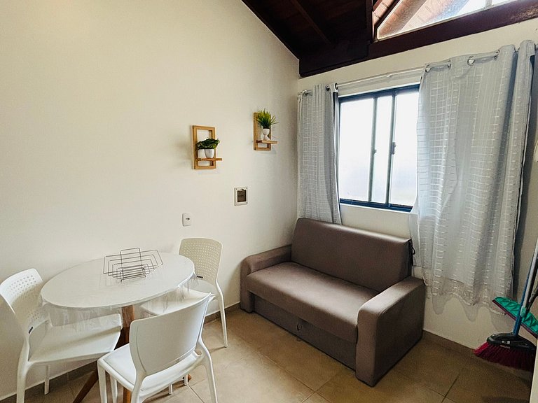 Canasvieiras - Apto 1 quarto (306) - 700m da praia