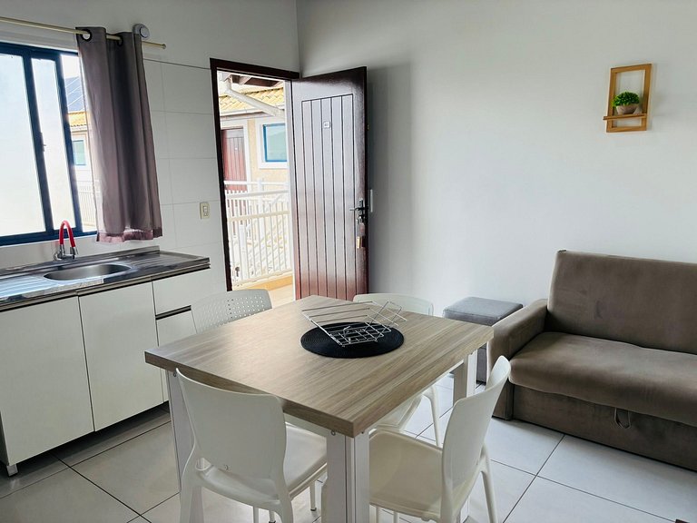 Canasvieiras - Apto 2 quartos (307) - 700m da praia